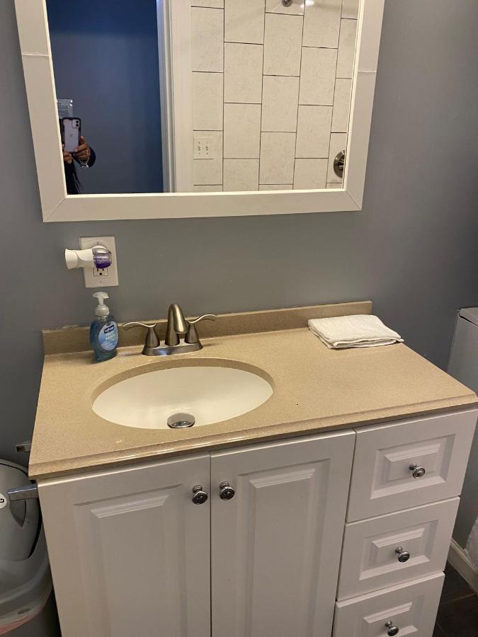 Clover 2900 - Apartment And Rooms With Private Bathroom Near Washington Ave South Philly フィラデルフィア エクステリア 写真