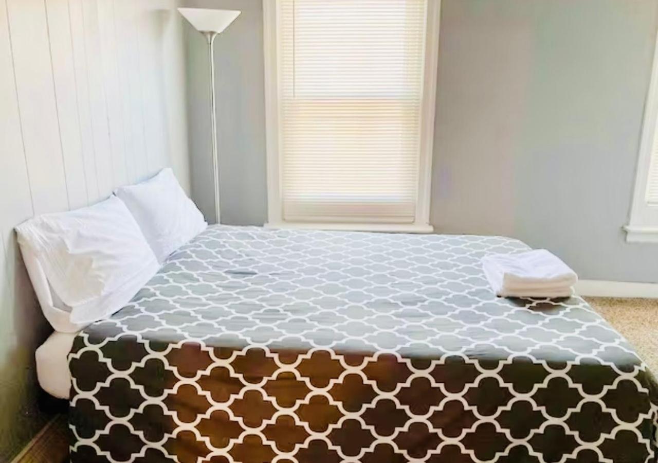 Clover 2900 - Apartment And Rooms With Private Bathroom Near Washington Ave South Philly フィラデルフィア エクステリア 写真