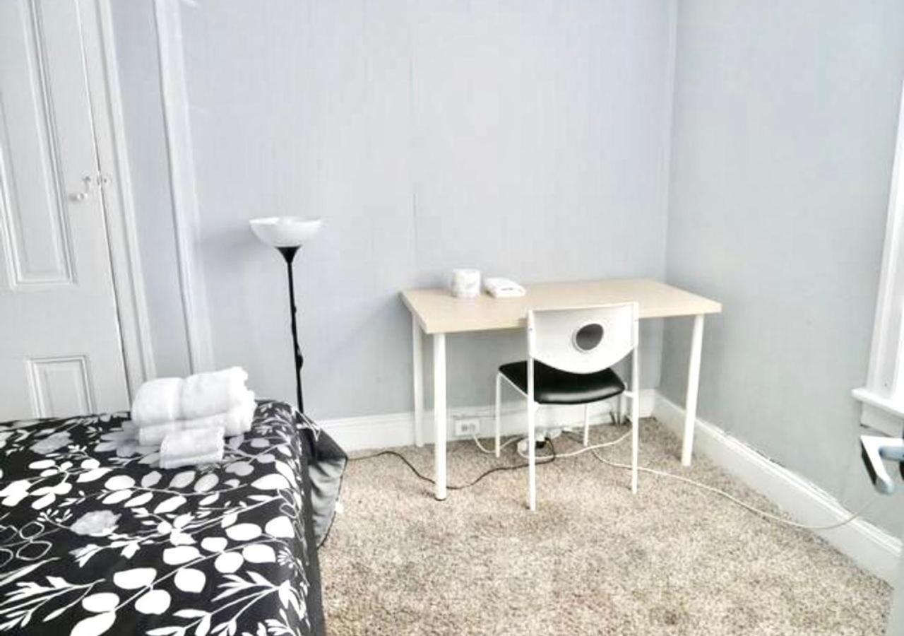Clover 2900 - Apartment And Rooms With Private Bathroom Near Washington Ave South Philly フィラデルフィア エクステリア 写真