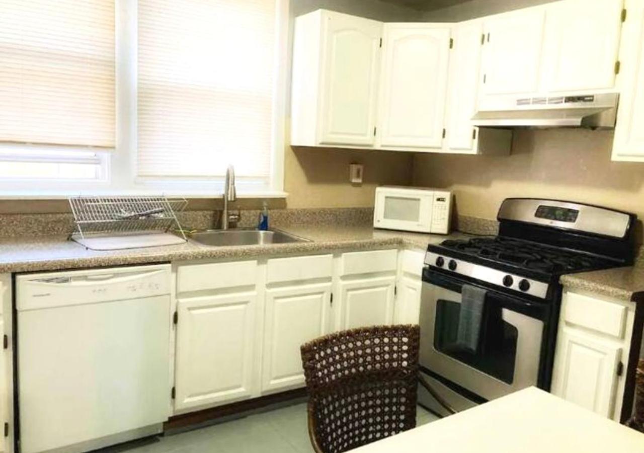 Clover 2900 - Apartment And Rooms With Private Bathroom Near Washington Ave South Philly フィラデルフィア エクステリア 写真