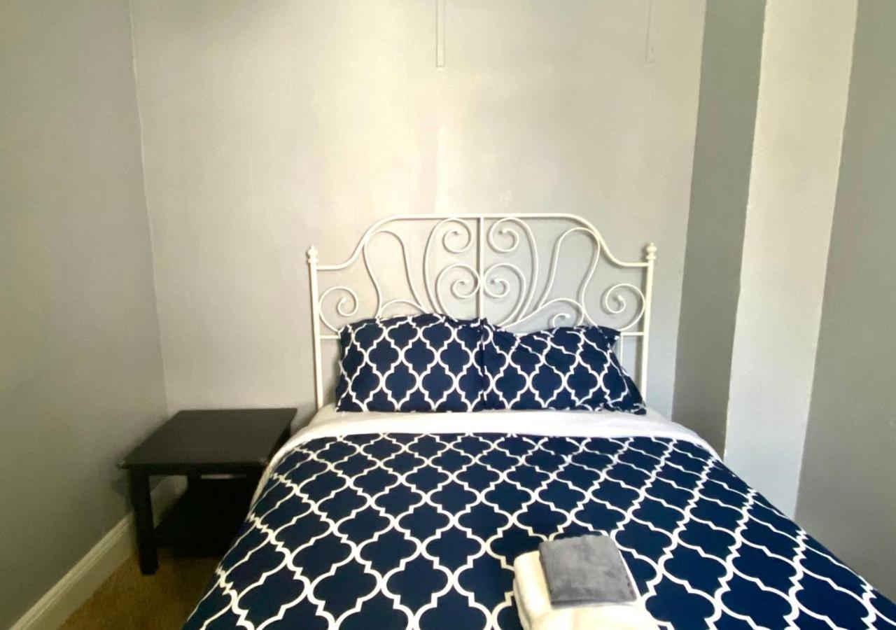 Clover 2900 - Apartment And Rooms With Private Bathroom Near Washington Ave South Philly フィラデルフィア 部屋 写真