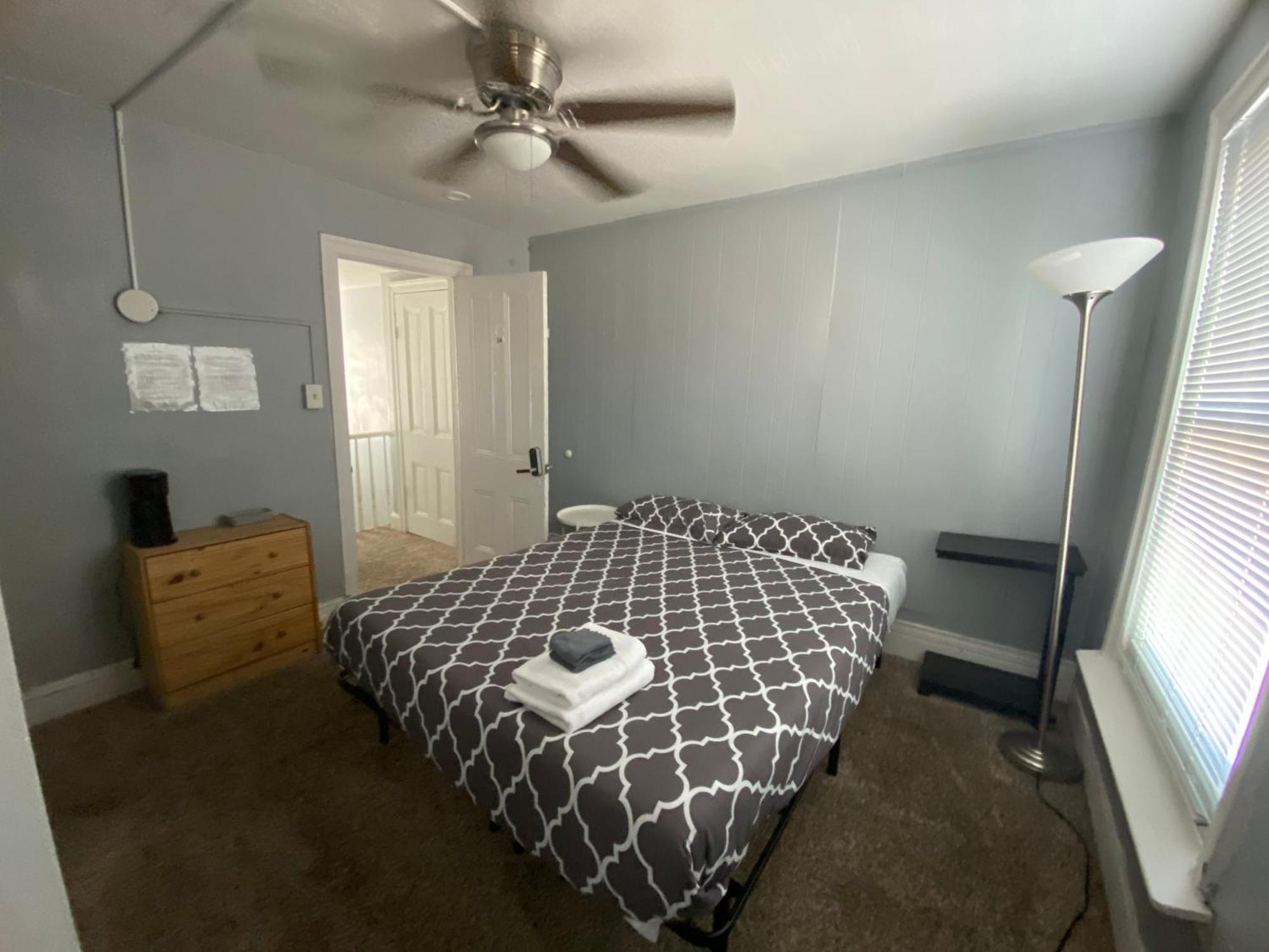 Clover 2900 - Apartment And Rooms With Private Bathroom Near Washington Ave South Philly フィラデルフィア エクステリア 写真