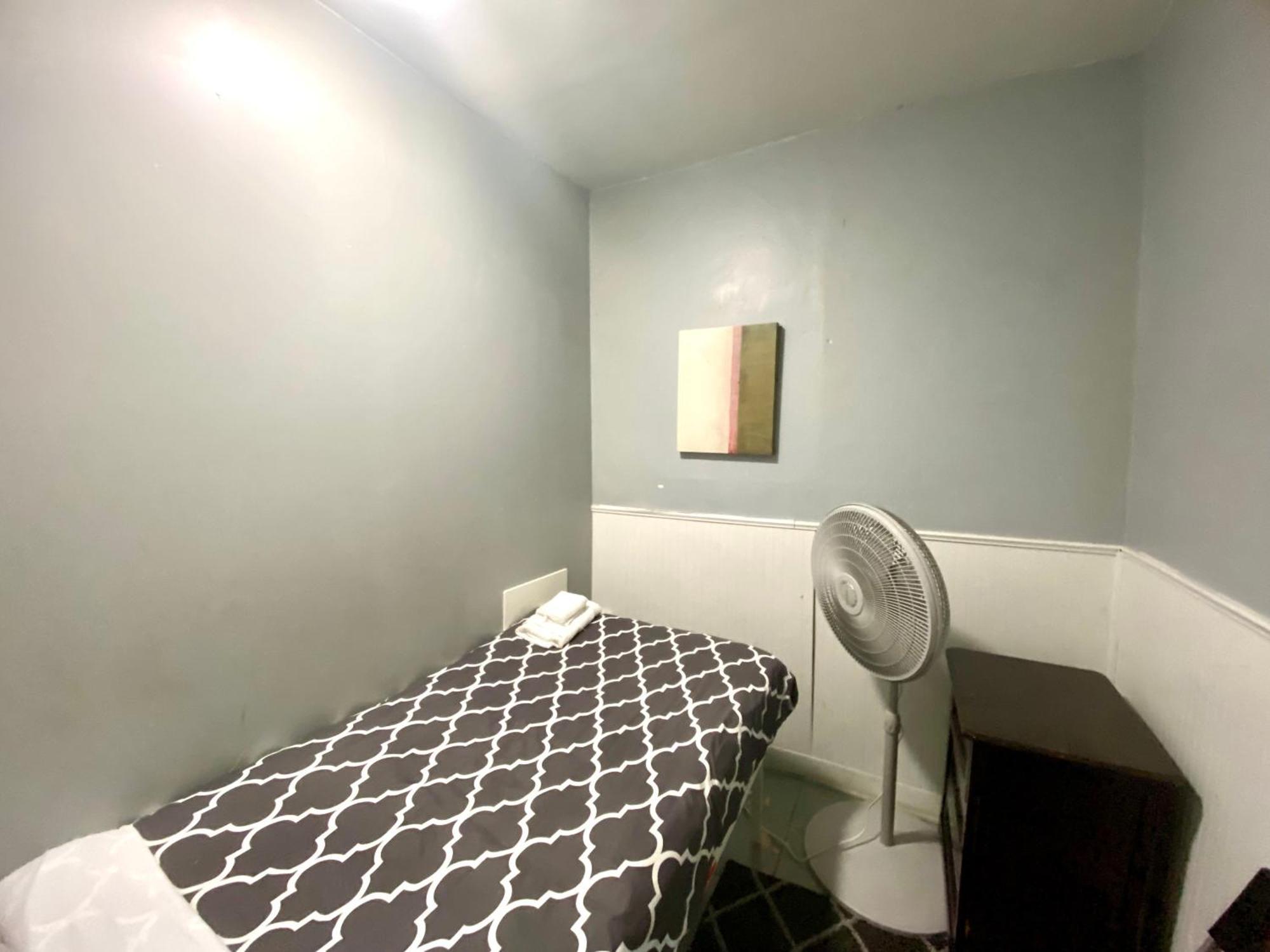 Clover 2900 - Apartment And Rooms With Private Bathroom Near Washington Ave South Philly フィラデルフィア エクステリア 写真