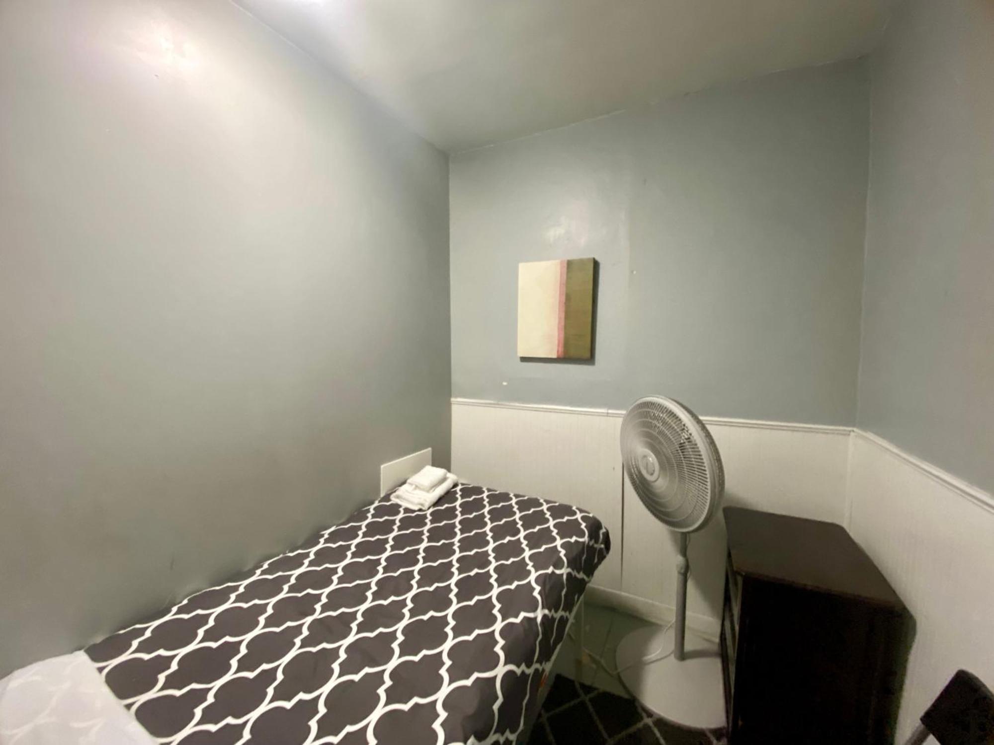 Clover 2900 - Apartment And Rooms With Private Bathroom Near Washington Ave South Philly フィラデルフィア エクステリア 写真