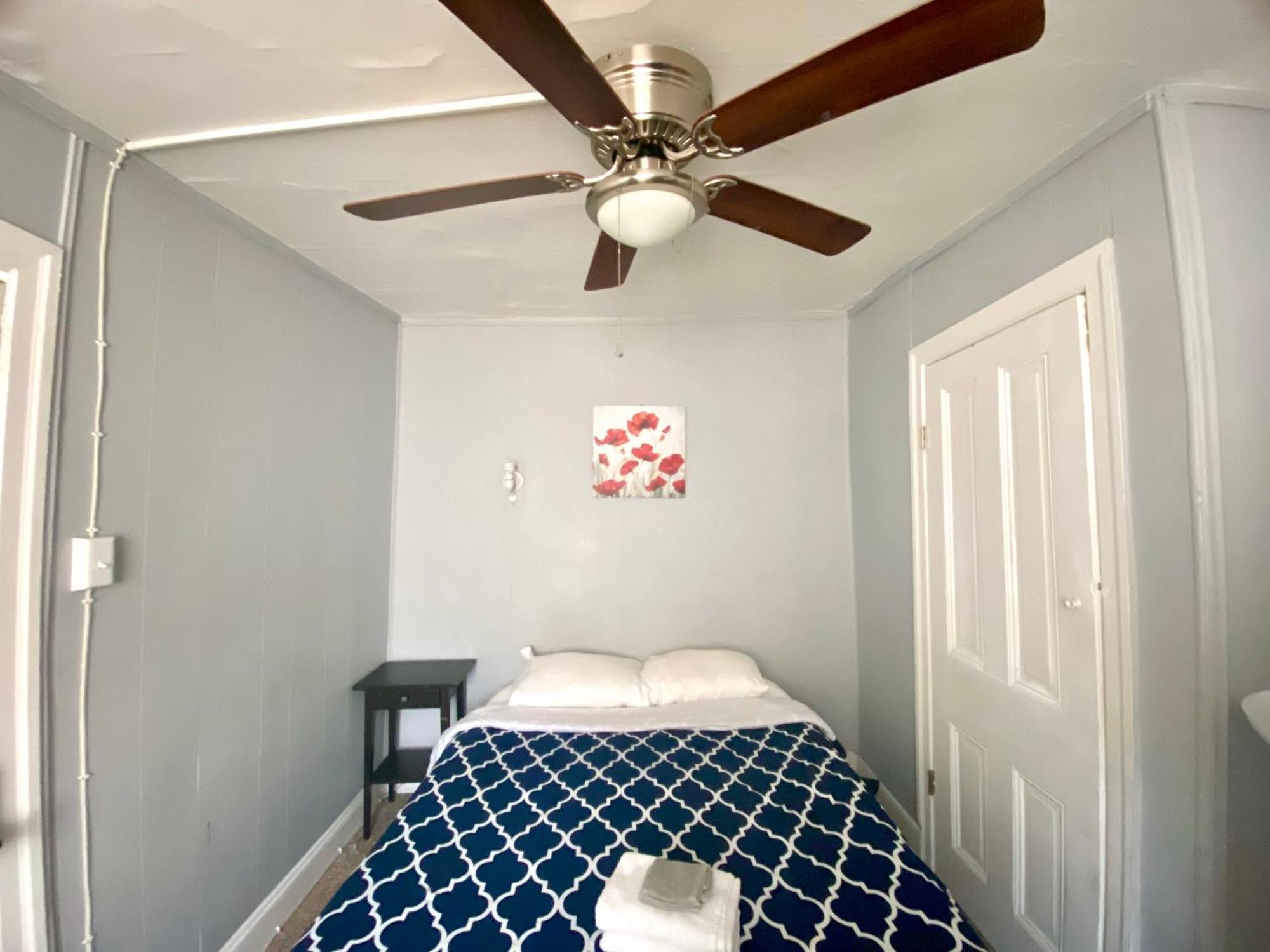 Clover 2900 - Apartment And Rooms With Private Bathroom Near Washington Ave South Philly フィラデルフィア 部屋 写真